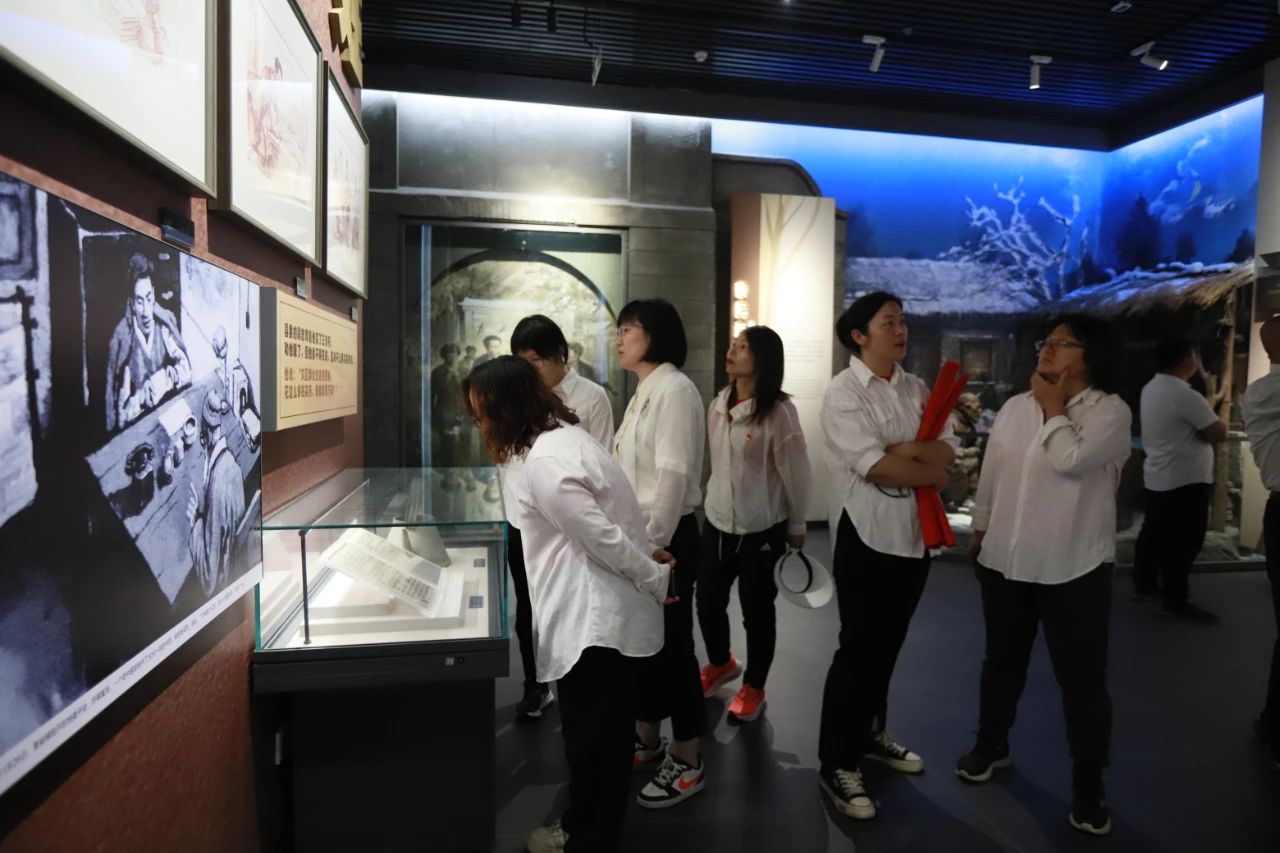 砥砺初心使命，汲取奋进力量丨开云官方入口_开云（中国）乳业集团党委组织开展学习“焦裕禄精神”主题党日活动