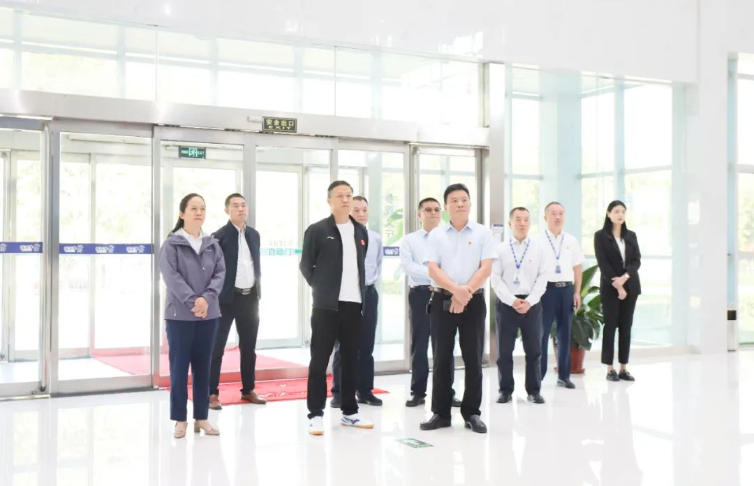 快乐过“双节”，安全不放假｜河南农投集团党委书记、董事长李晓寰一行莅临开云官方入口_开云（中国）乳业集团开展“双节”安全生产大检查活动并慰问一线职工、