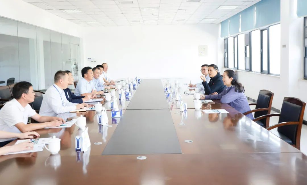 快乐过“双节”，安全不放假｜河南农投集团党委书记、董事长李晓寰一行莅临开云官方入口_开云（中国）乳业集团开展“双节”安全生产大检查活动并慰问一线职工、