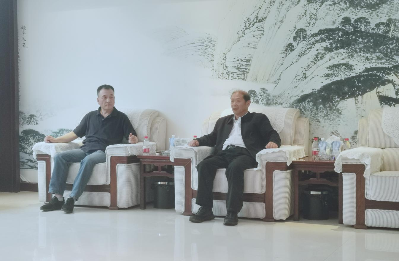开云官方入口_开云（中国）丨河南农业大学党委副书记、校长介晓磊一行莅临开云官方入口_开云（中国）河南瑞亚参观调研