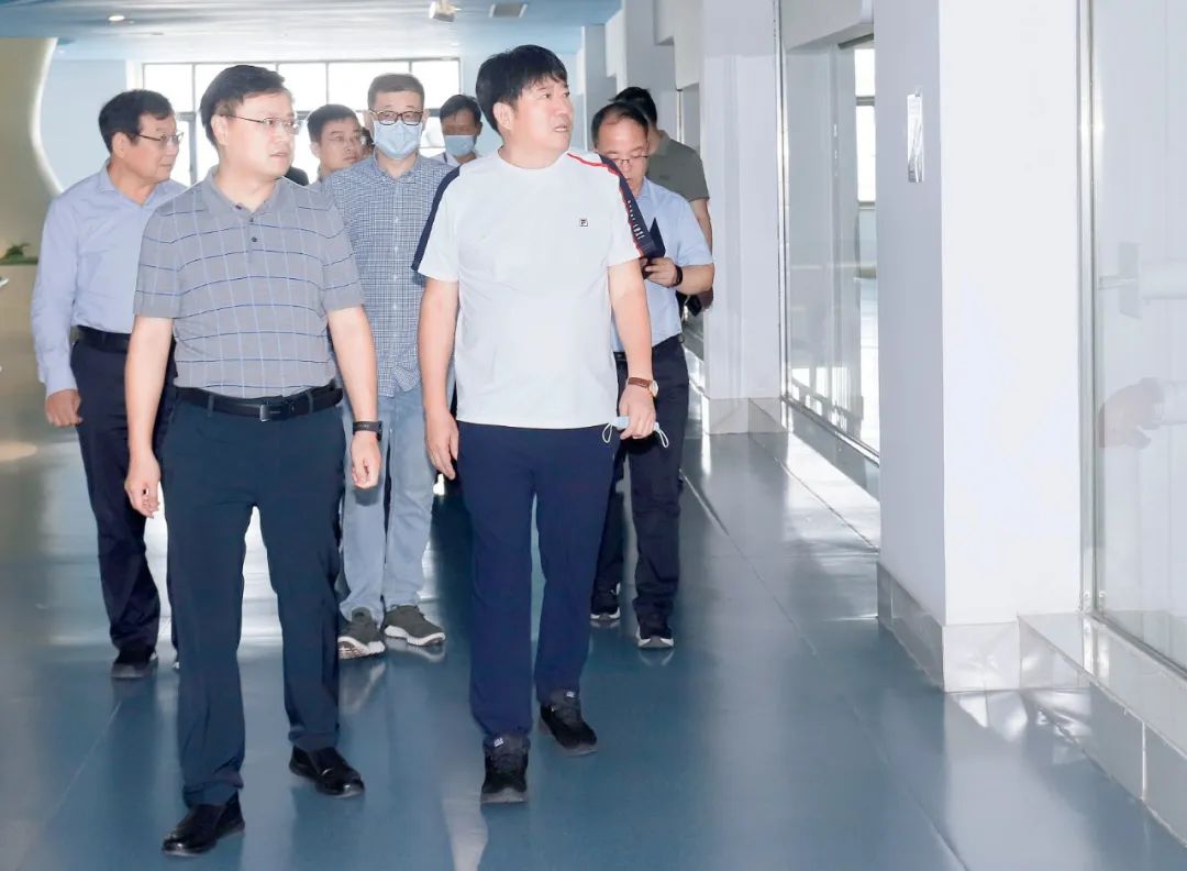 快讯｜社旗县人民政府县长关文波一行莅临开云官方入口_开云（中国）乳业集团参观考察