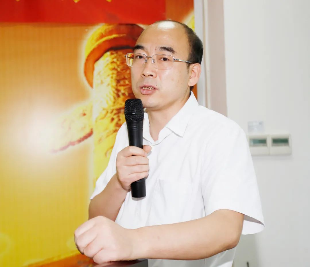 鼓足干劲·再创辉煌 | 开云官方入口_开云（中国）乳业集团召开经销商座谈会
