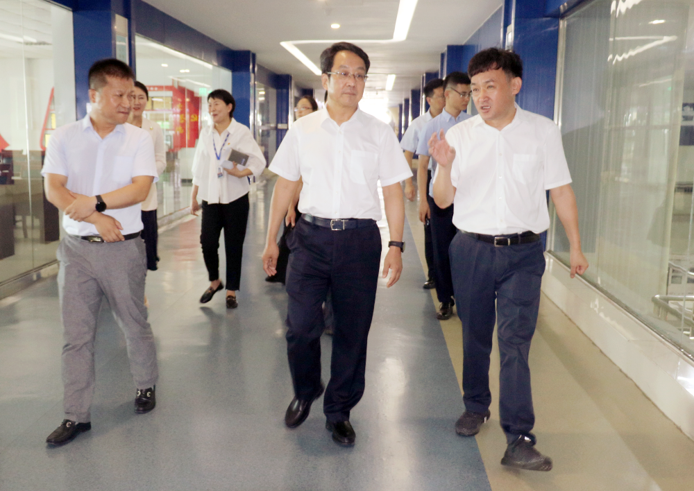 河南省高级人民法院院长胡道才一行莅临开云官方入口_开云（中国）乳业集团开展“万人助万企”活动 助力企业发展