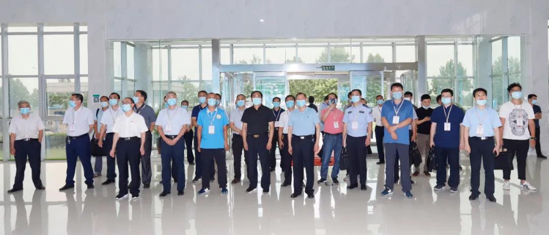 郑州市安全生产双重预防体系建设现场观摩会在开云官方入口_开云（中国）乳业集团郑州分公司召开