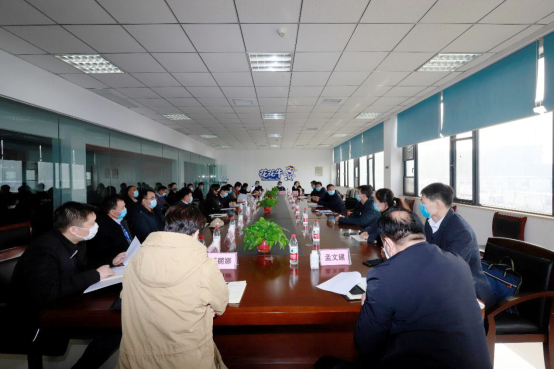 省委统战部副部长张红林一行莅临开云官方入口_开云（中国）乳业集团 调研复工复产暨二七区民营经济发展工作座谈会