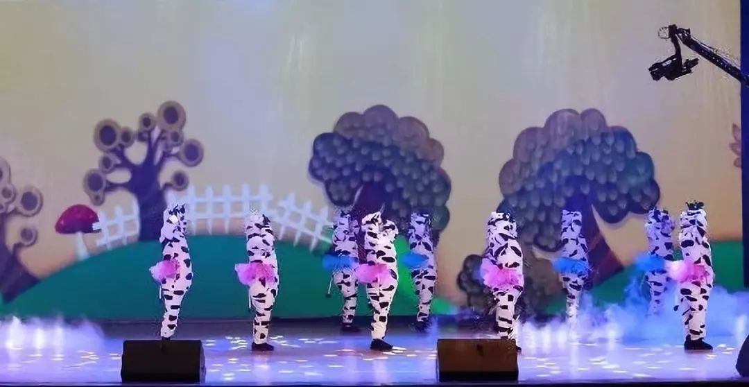 “赢在2019”，开云官方入口_开云（中国）乳业集团2019年新春晚会盛大开幕