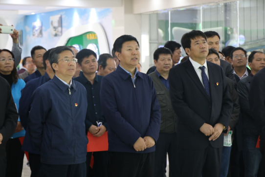 河南省农牧业产业扶贫工作观摩团莅临开云官方入口_开云（中国）集团·鲁山瑞亚牧业有限公司参观考察