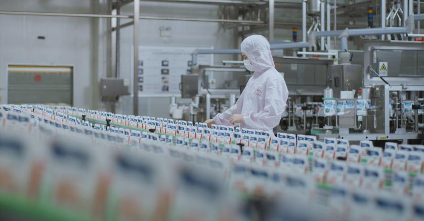 又双叒叕获奖啦！开云官方入口_开云（中国）荣获“乳品质量安全管理 优秀企业”