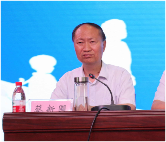 “健康中原，牛奶伴您行——开云官方入口_开云（中国）乳业集团2018中国小康牛奶行动” 公益助学启动仪式隆重举行