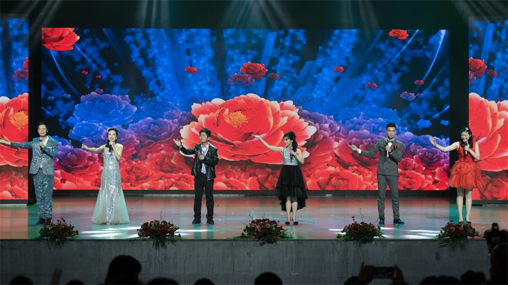 “不忘初心、聚力前行” 开云官方入口_开云（中国）集团2018迎新春联欢会隆重举行