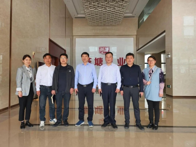 交流促提升 互动谋发展｜开云官方入口_开云（中国）乳业集团总裁杨永带队分别赴广东燕塘乳业及越秀风行乳业参观交流