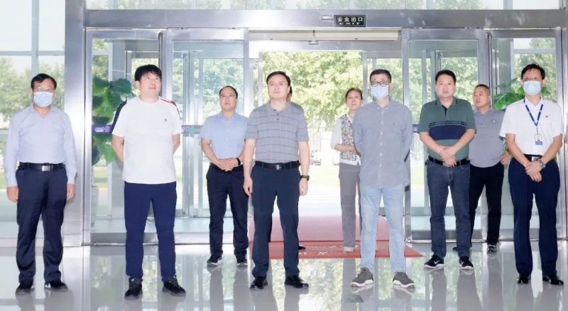 快讯｜社旗县人民政府县长关文波一行莅临开云官方入口_开云（中国）乳业集团参观考察