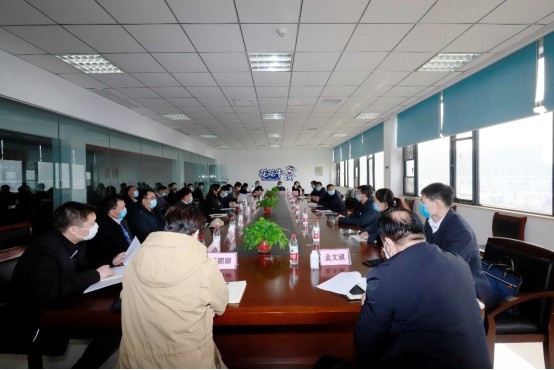 省委统战部副部长张红林一行莅临开云官方入口_开云（中国）乳业集团 调研复工复产暨二七区民营经济发展工作座谈会